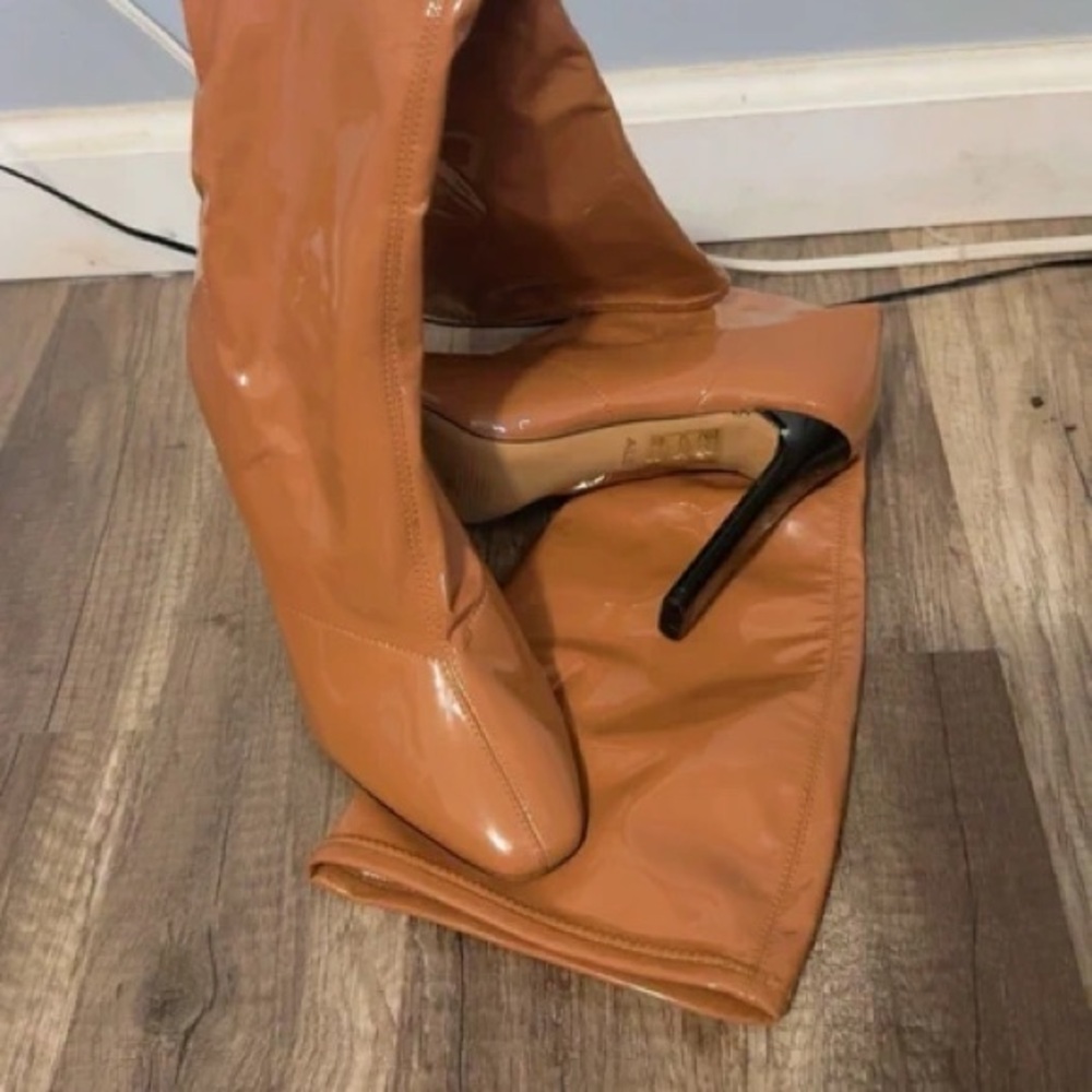 Chic Tan Heeled Boots for Women